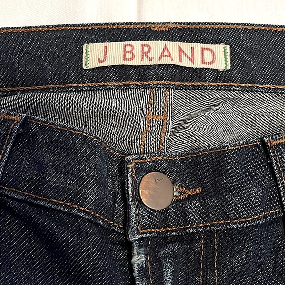 J BRAND Aidan Distressed Low Rise Boyfriend Fit Jeans (Ringer) // Size 24 - Picture 12 of 15